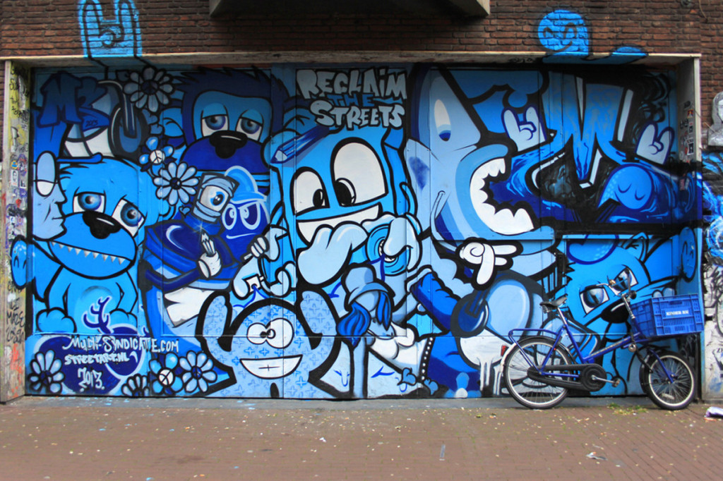 Multi Syndicate I Feel Blue Wall, Spuistraat Amsterdam